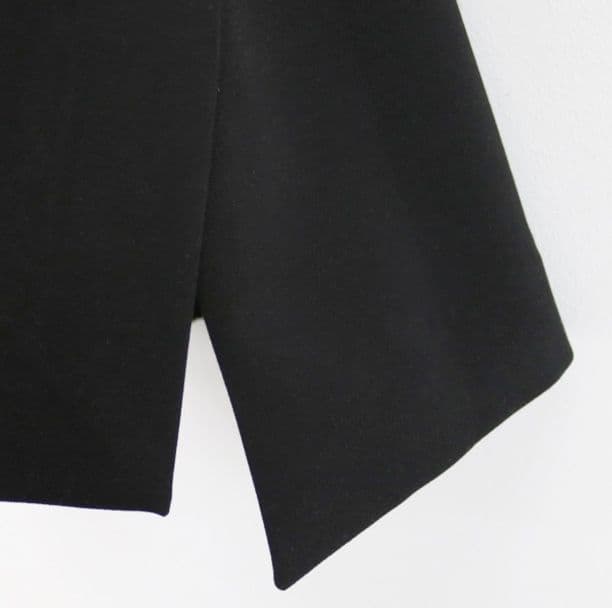 フォーマルカジュアル 上品ノースリーブジレ