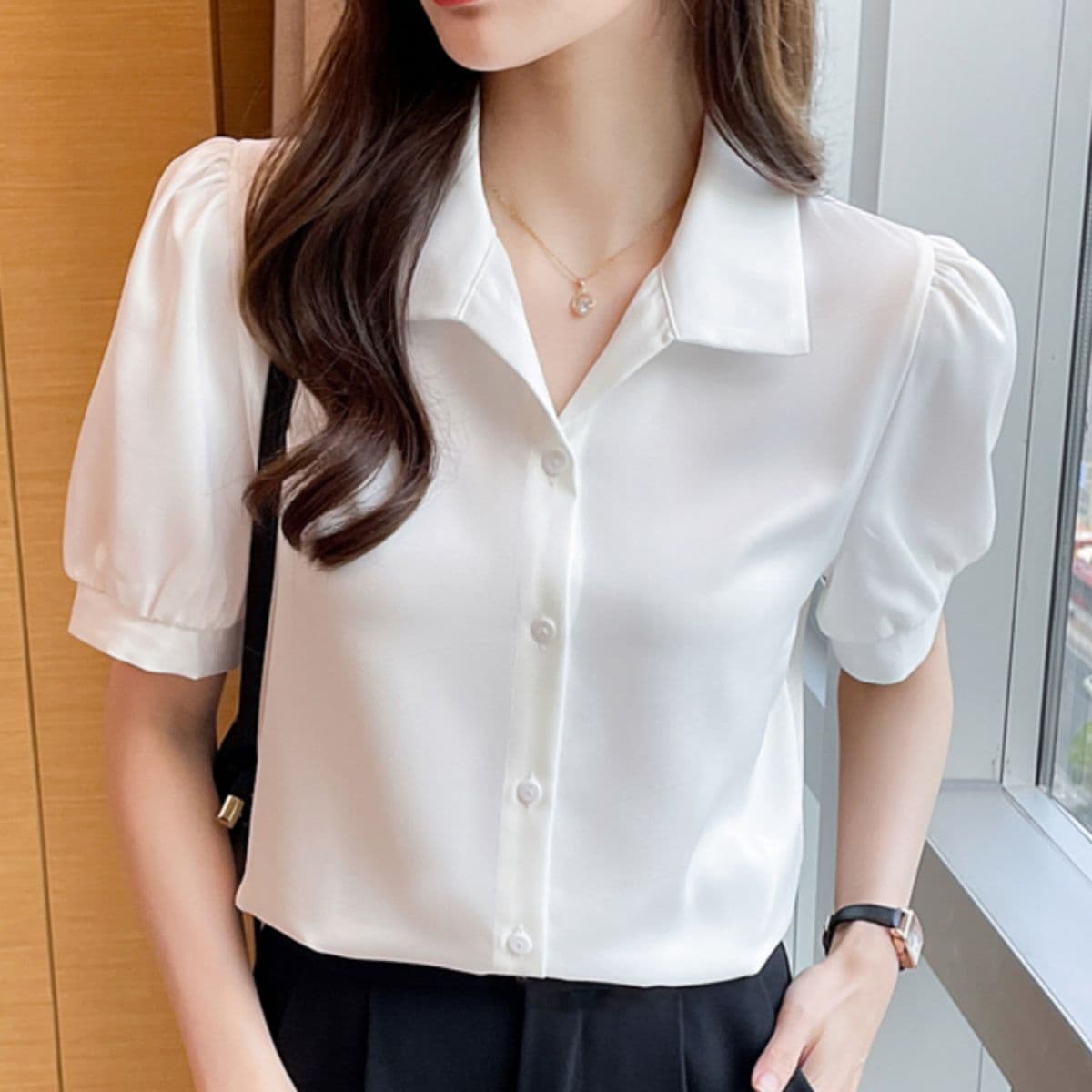 フォーマルカジュアル 優美パフスリーブ襟付きブラウス